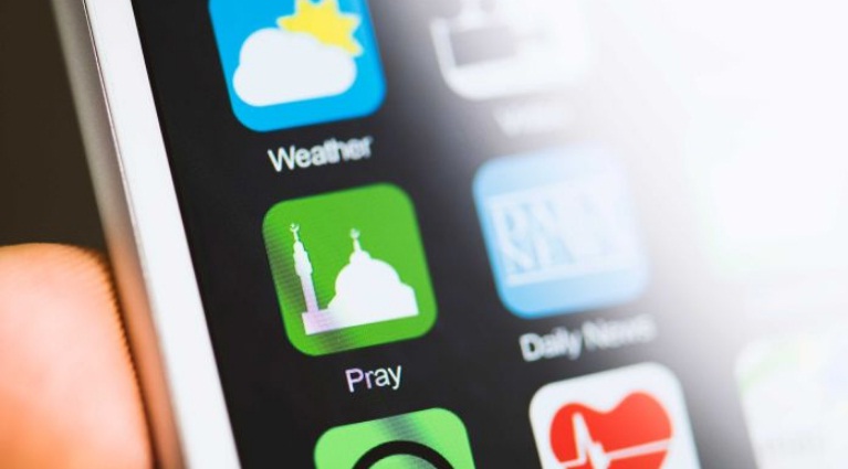 Shalat Jumat Online, Bagaimana Hukumnya?